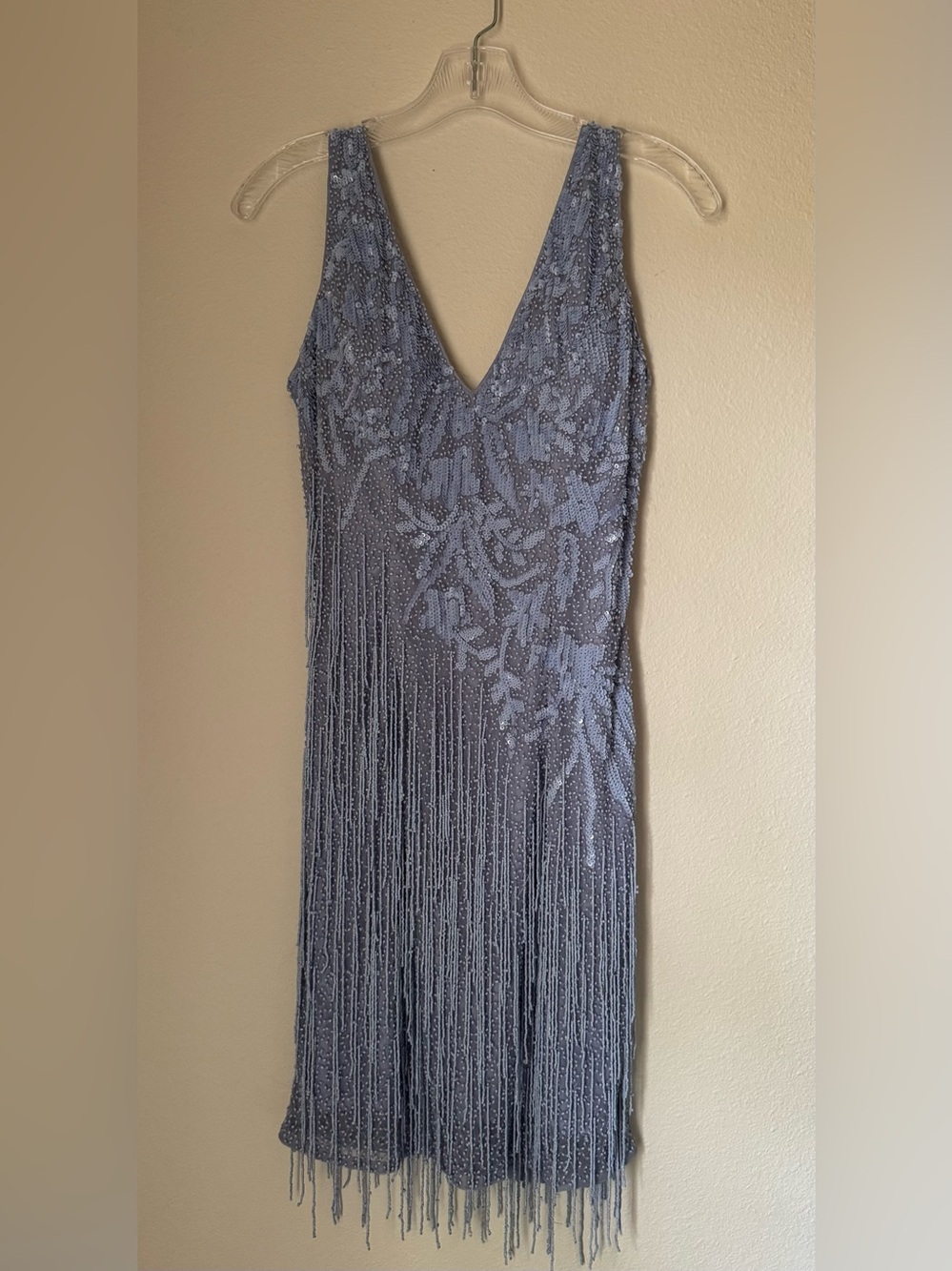 Primavera Formal Sleeveless Beaded Fringe V-Neck Dress in Lavender | Size 8
